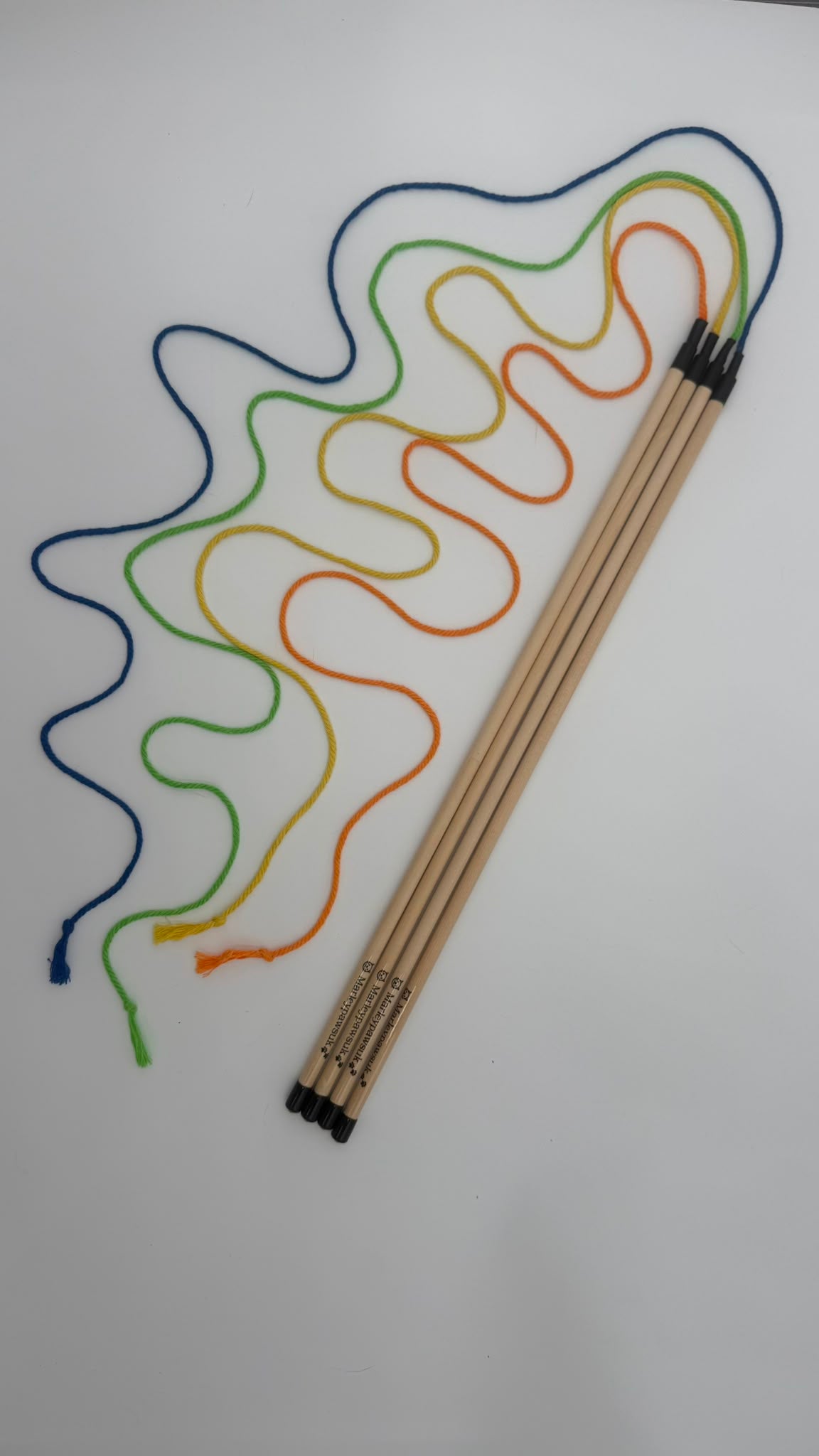 The Kitten String Thing